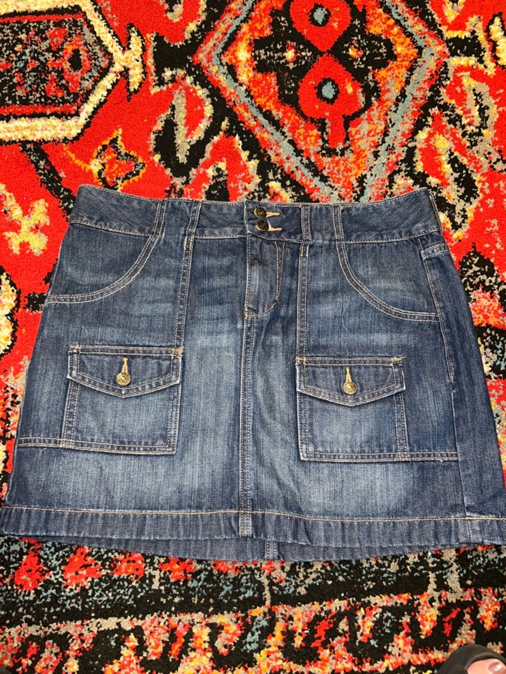 Like new. Old Navy size 8 denim mini skirt